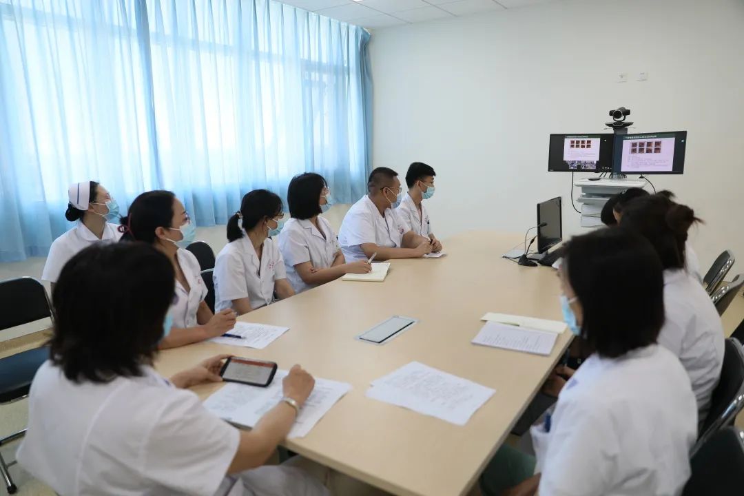 全省首家！中國醫(yī)科大學附屬第一醫(yī)院專家來“查房”，家門口享國內(nèi)優(yōu)質醫(yī)療資源！(圖4)